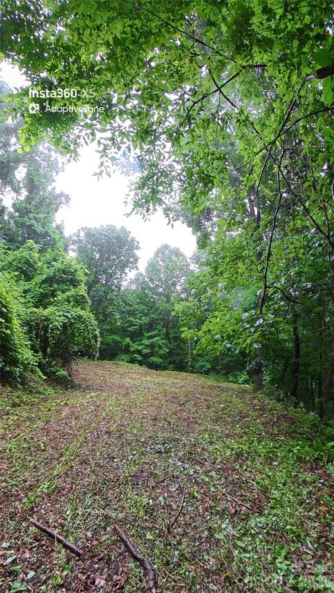 385 Valley View Dr., Maggie Valley, NC 28751