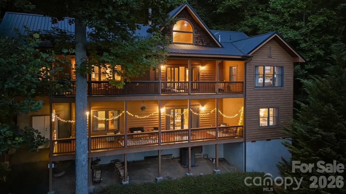 317 Von Trapp Ln., Tuckasegee, NC 28783