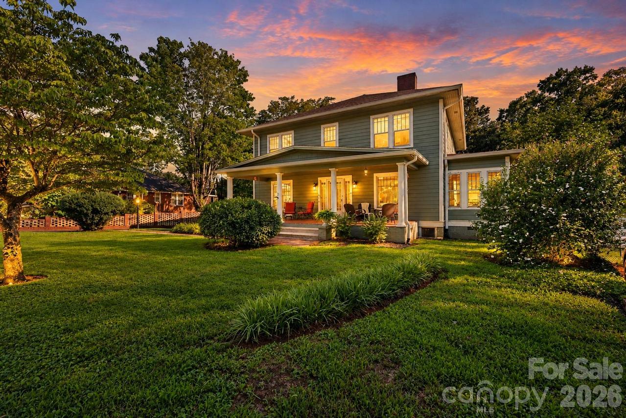 313 E Main St., Morganton, NC 28655