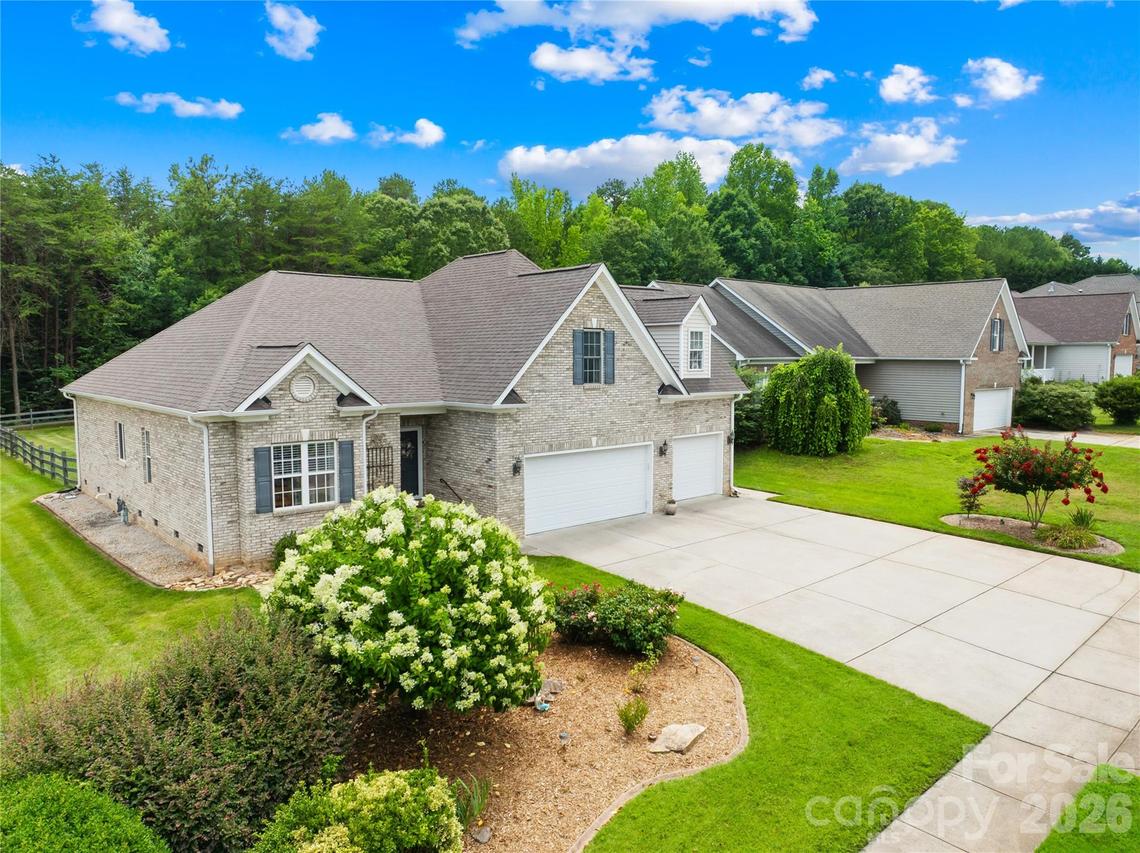 144 Quail Haven Dr., Troutman, NC 28166
