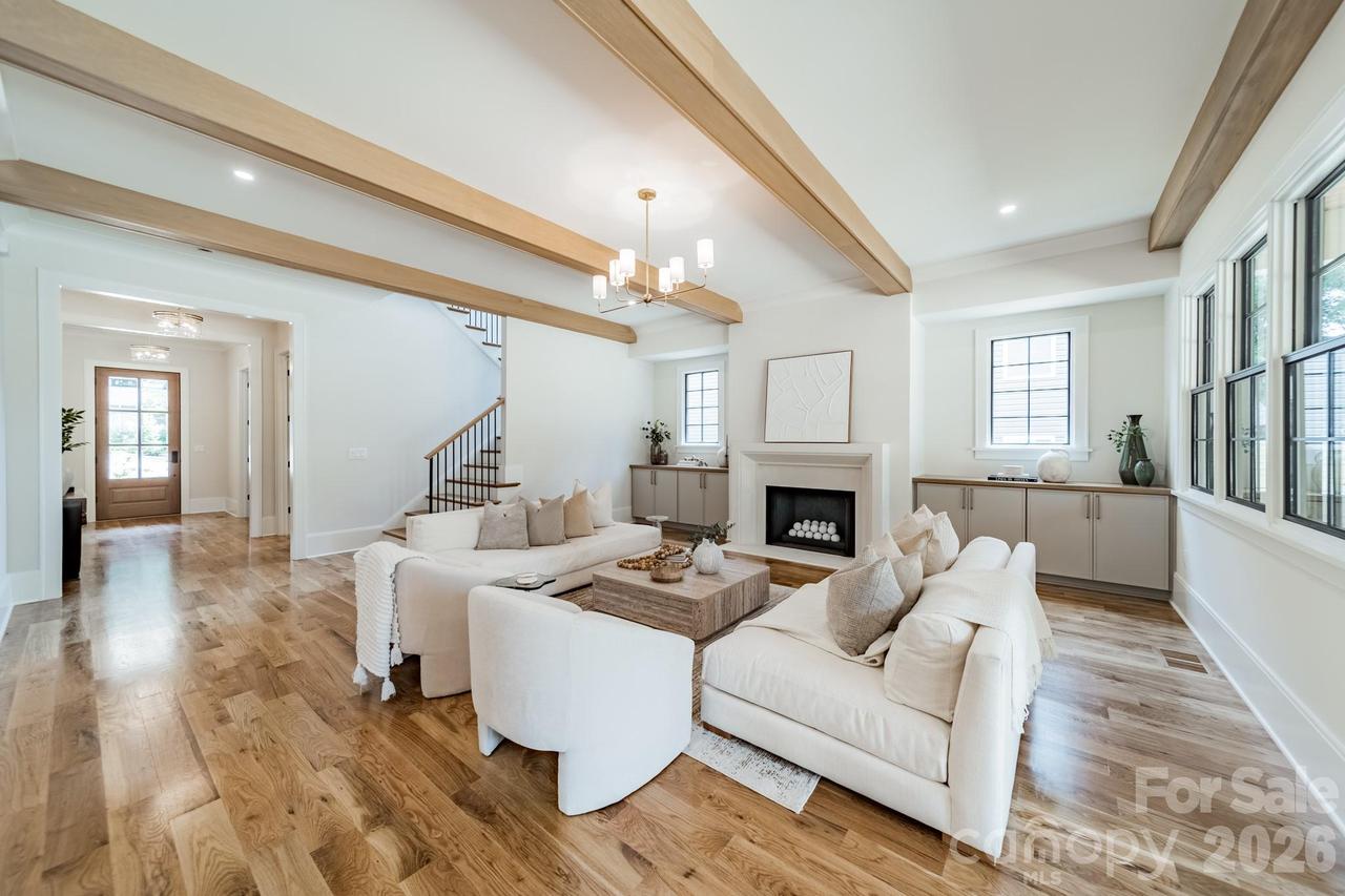 710 Lochridge Rd., Charlotte, NC 28209