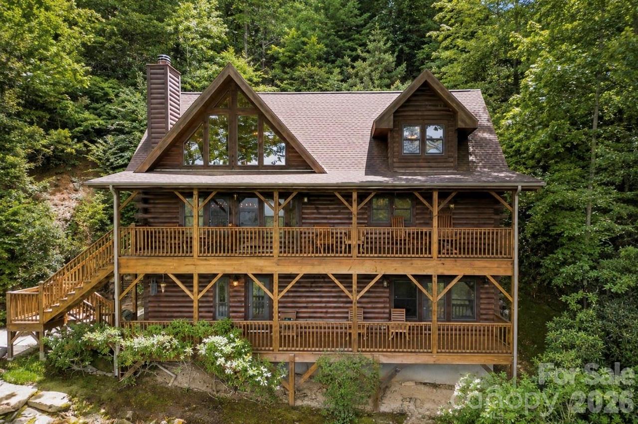 588 Tawodi Tr., Maggie Valley, NC 28751