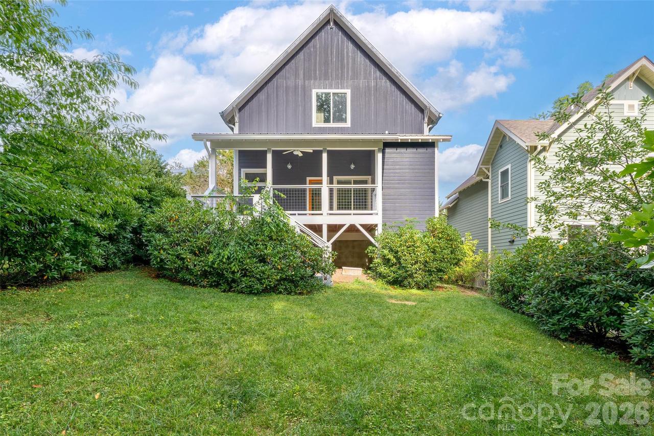 337 Sand Hill Rd., Asheville, NC 28806