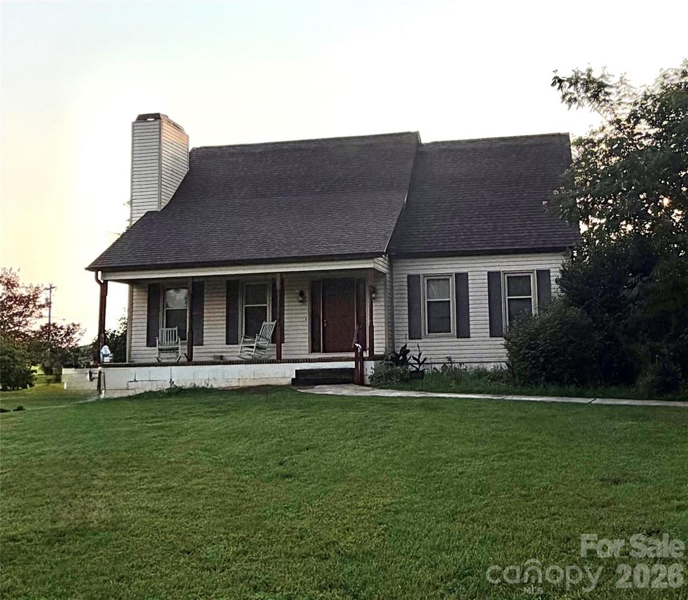 123 Valley Oaks Dr., Advance, NC 27006