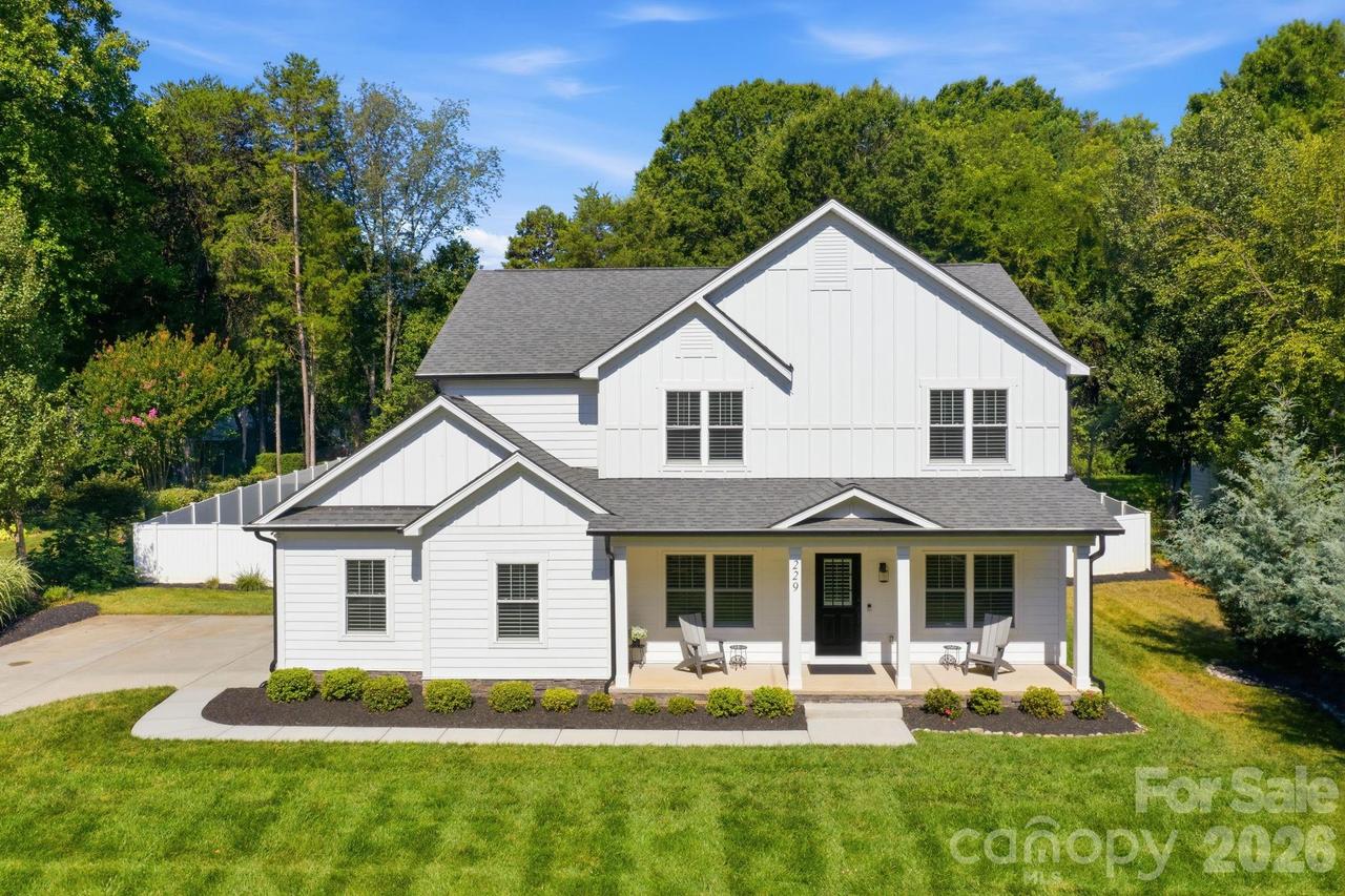 229 Elysian Dr., Mooresville, NC 28117