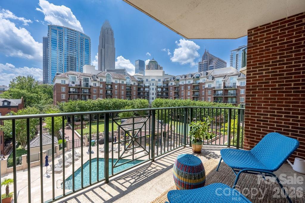 300 W 5th St. #446, Charlotte, NC 28202
