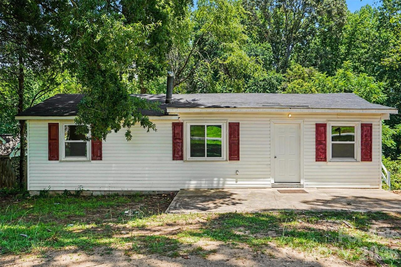 8232 Starnes Randall Rd., Charlotte, NC 28215