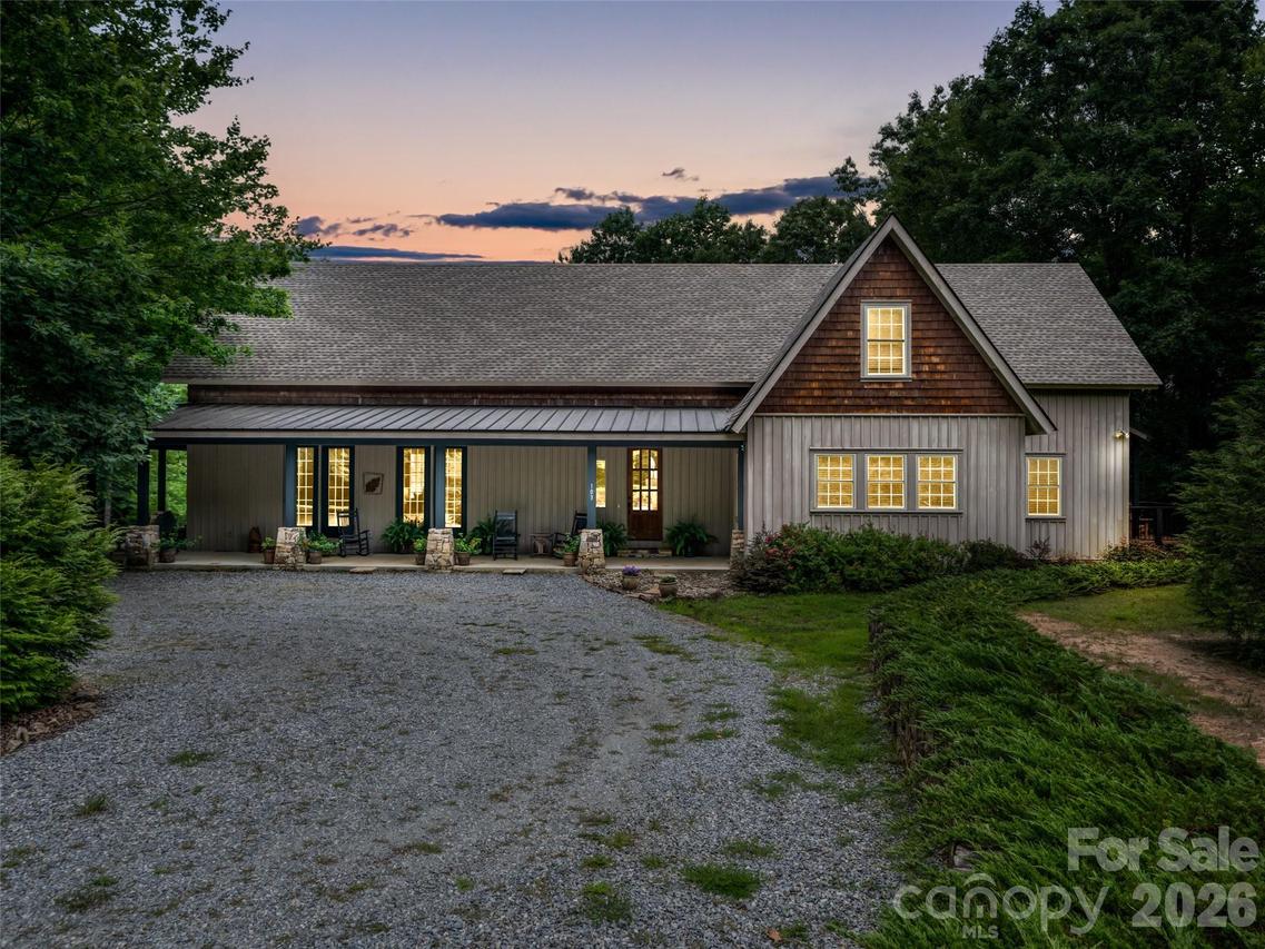 103 Old Saluda Dr. #3A/3B, Saluda, NC 28773