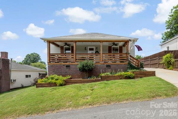 13 1st St., Cramerton, NC 28032