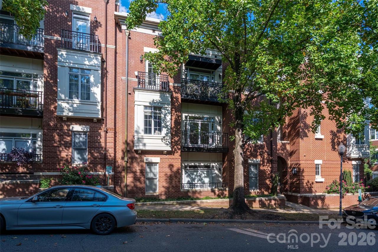627 Garden District Dr., Charlotte, NC 28202