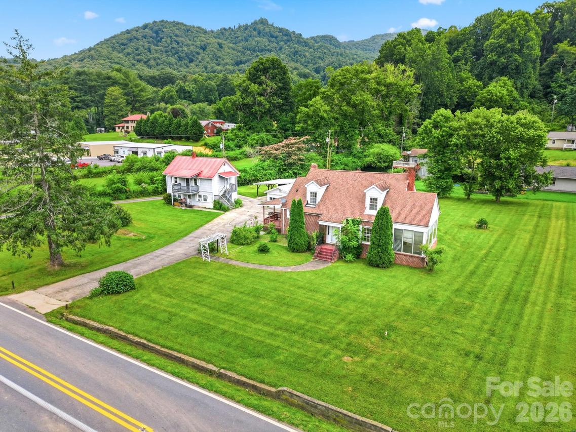 783 Skyland Dr., Sylva, NC 28779