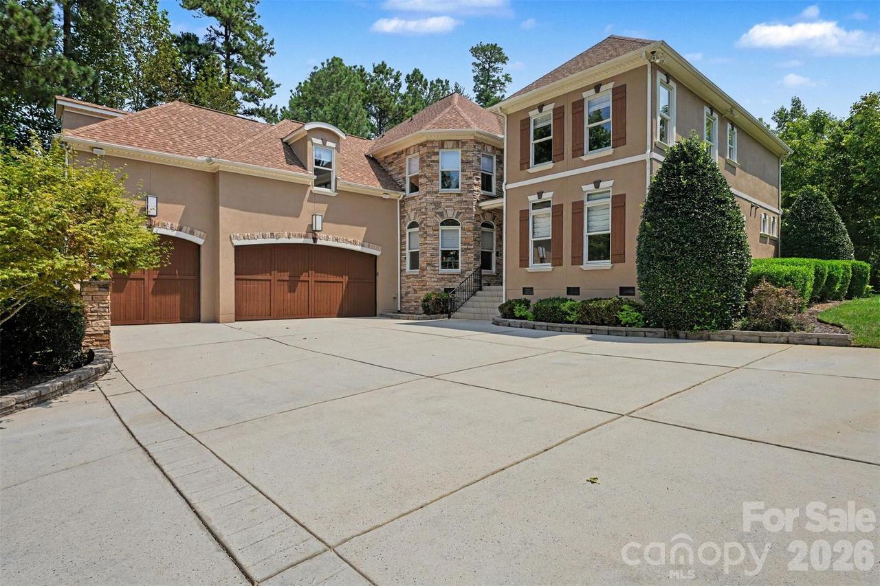 288 Indian Tr., Mooresville, NC 28117