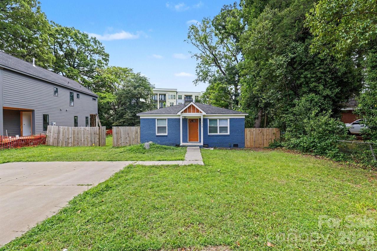 2708 Catalina Ave., Charlotte, NC 28206