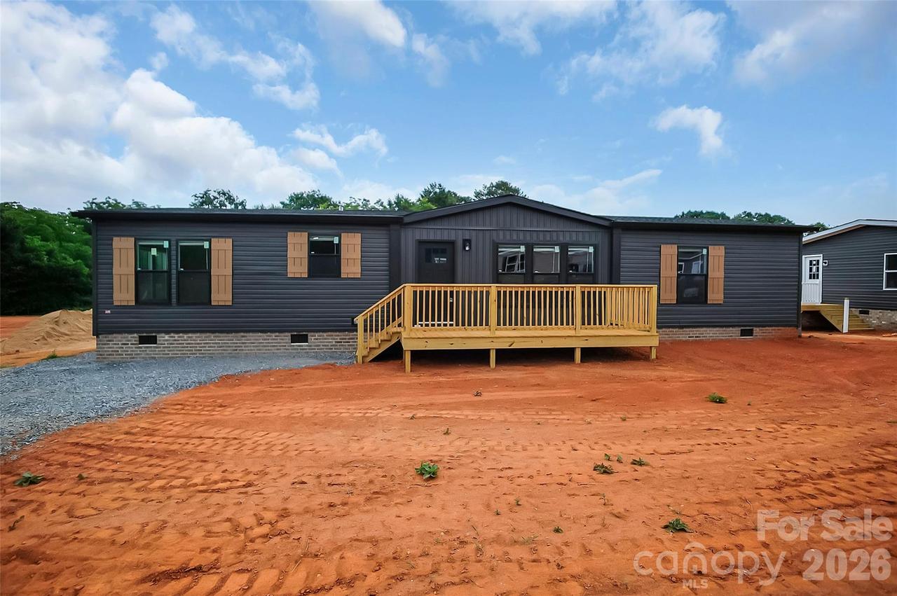805 Eagle View Ln., Lawndale, NC 28090