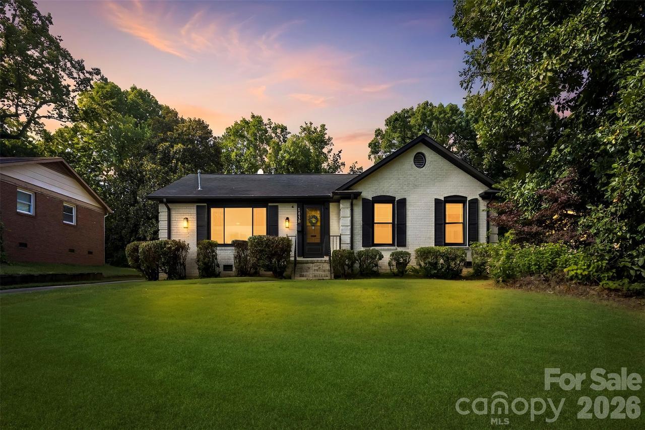 1830 Northbrook Dr., Charlotte, NC 28216