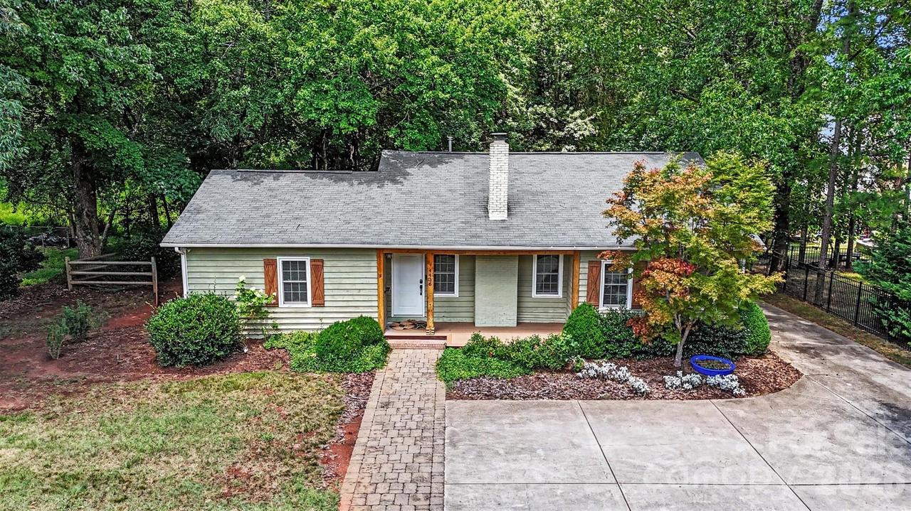 4436 Tilley Morris Rd., Matthews, NC 28105