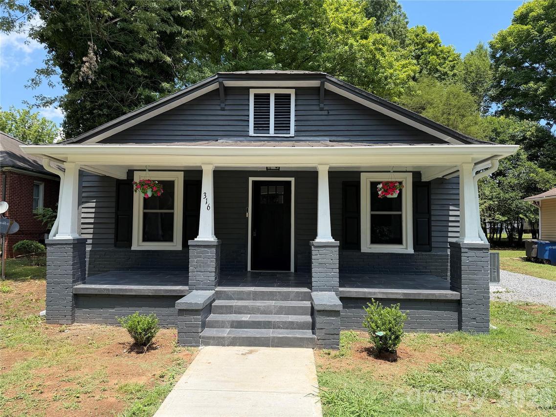 316 N Bost St., Statesville, NC 28677