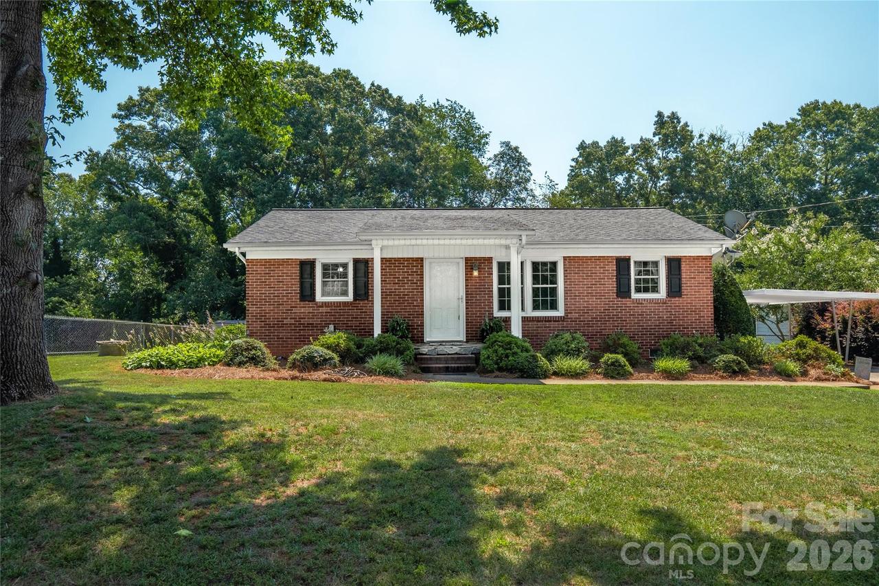 533 Beams Mill Rd., Ellenboro, NC 28040