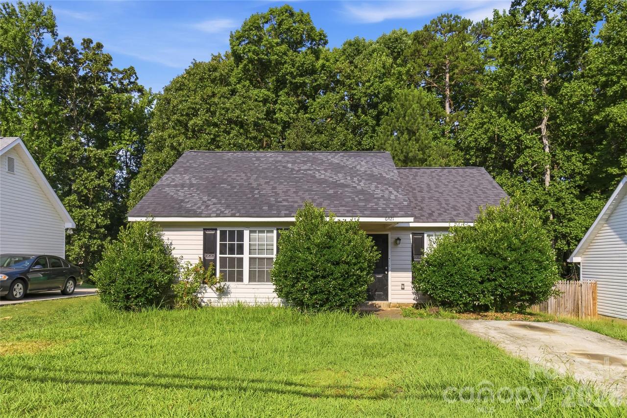 6421 Elgywood Ln., Charlotte, NC 28213