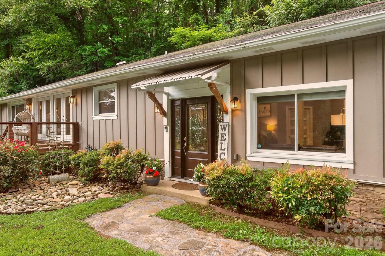 3882 New Leicester Hwy., Leicester, NC 28748