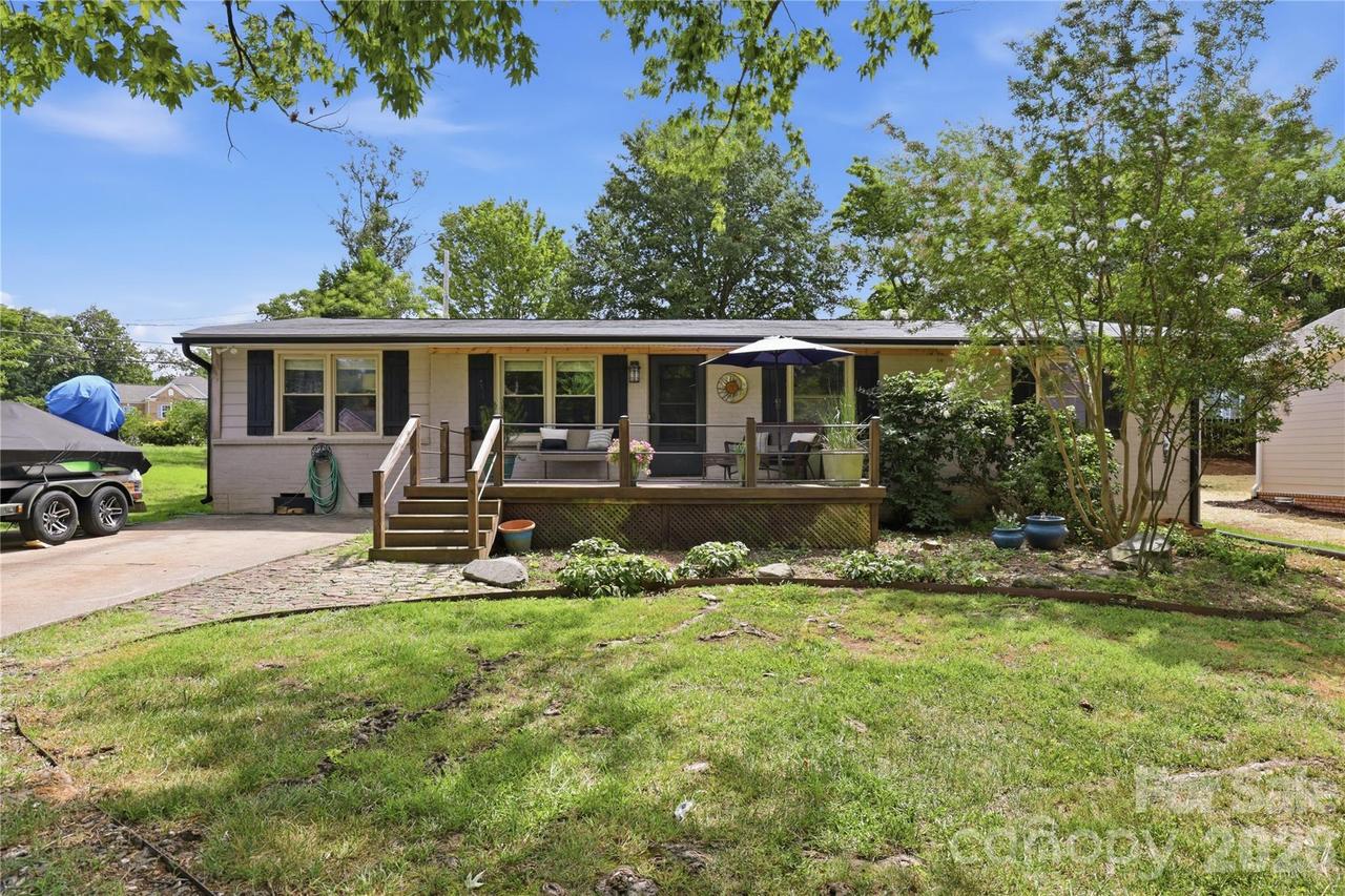 21013 Entrada Dr., Cornelius, NC 28031