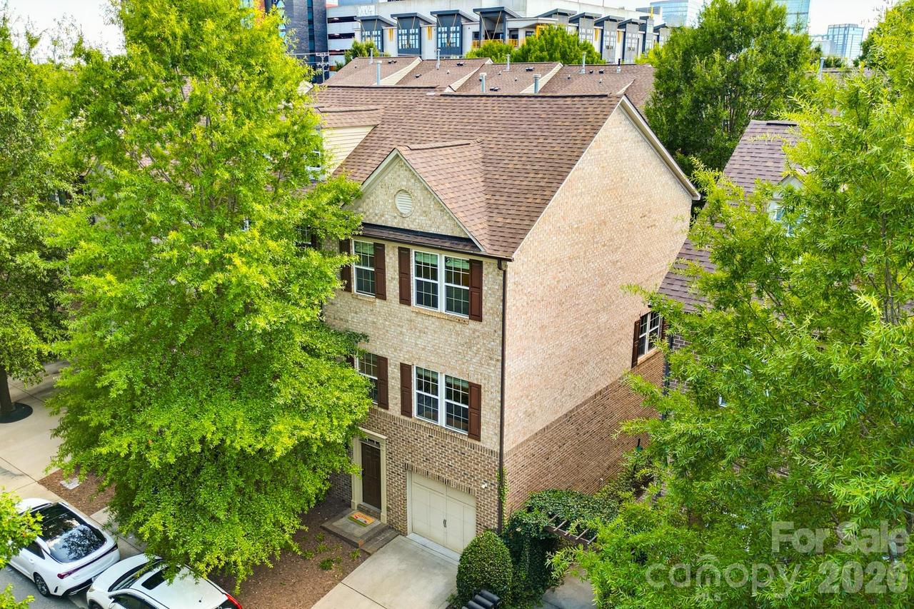 225 Lincoln St., Charlotte, NC 28203