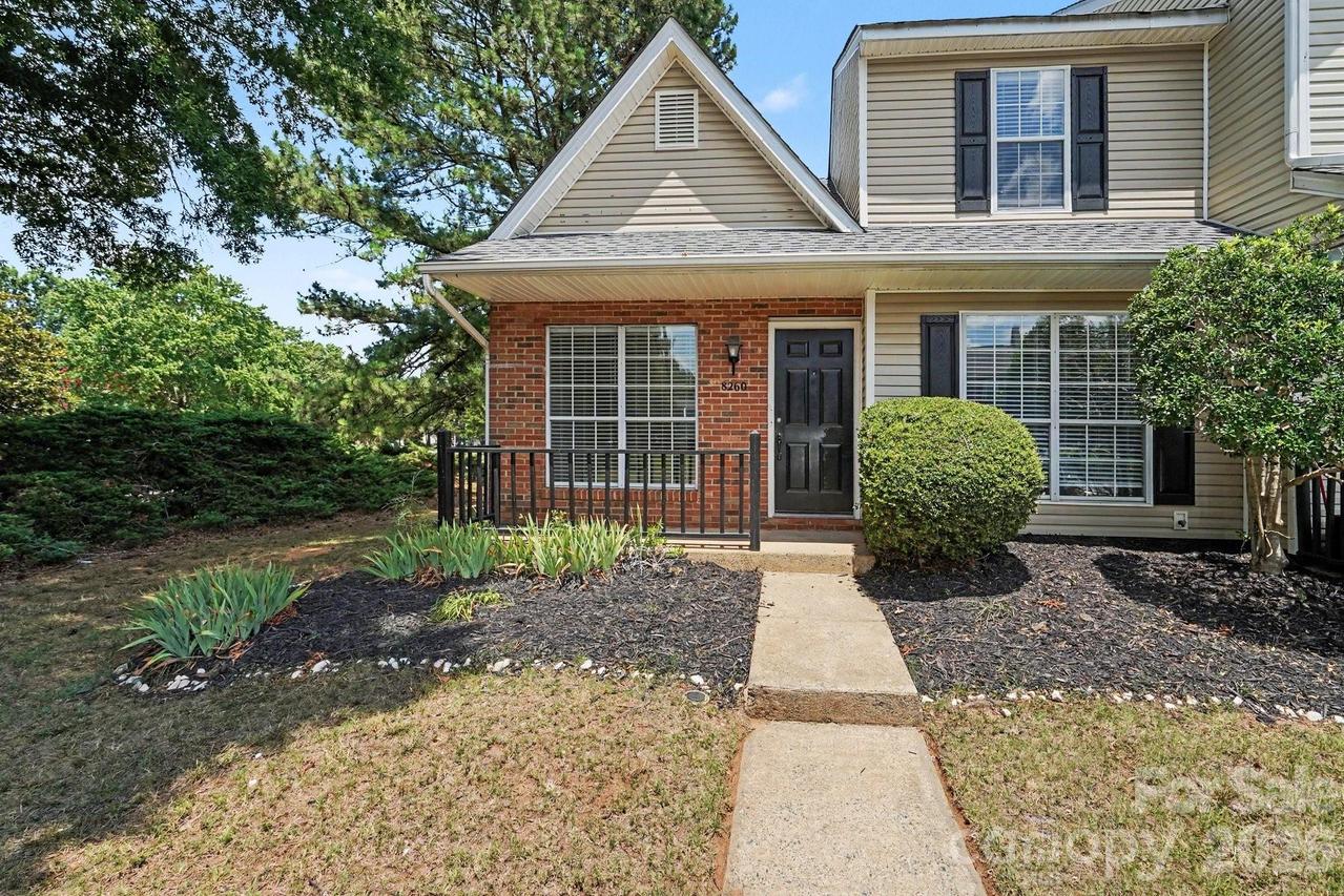 8260 Golf Ridge Dr., Charlotte, NC 28277