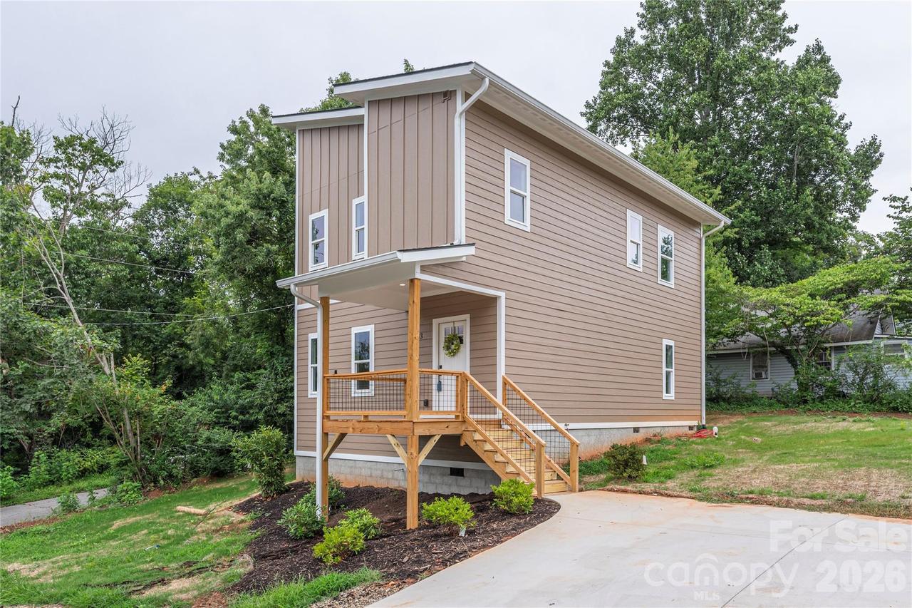 33 Elkwood Ave., Asheville, NC 28804
