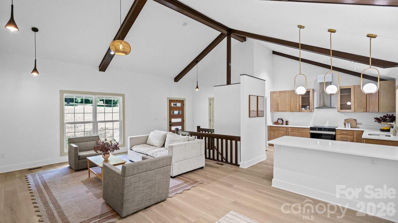 32 Bowen Dr., Belmont, NC 28012