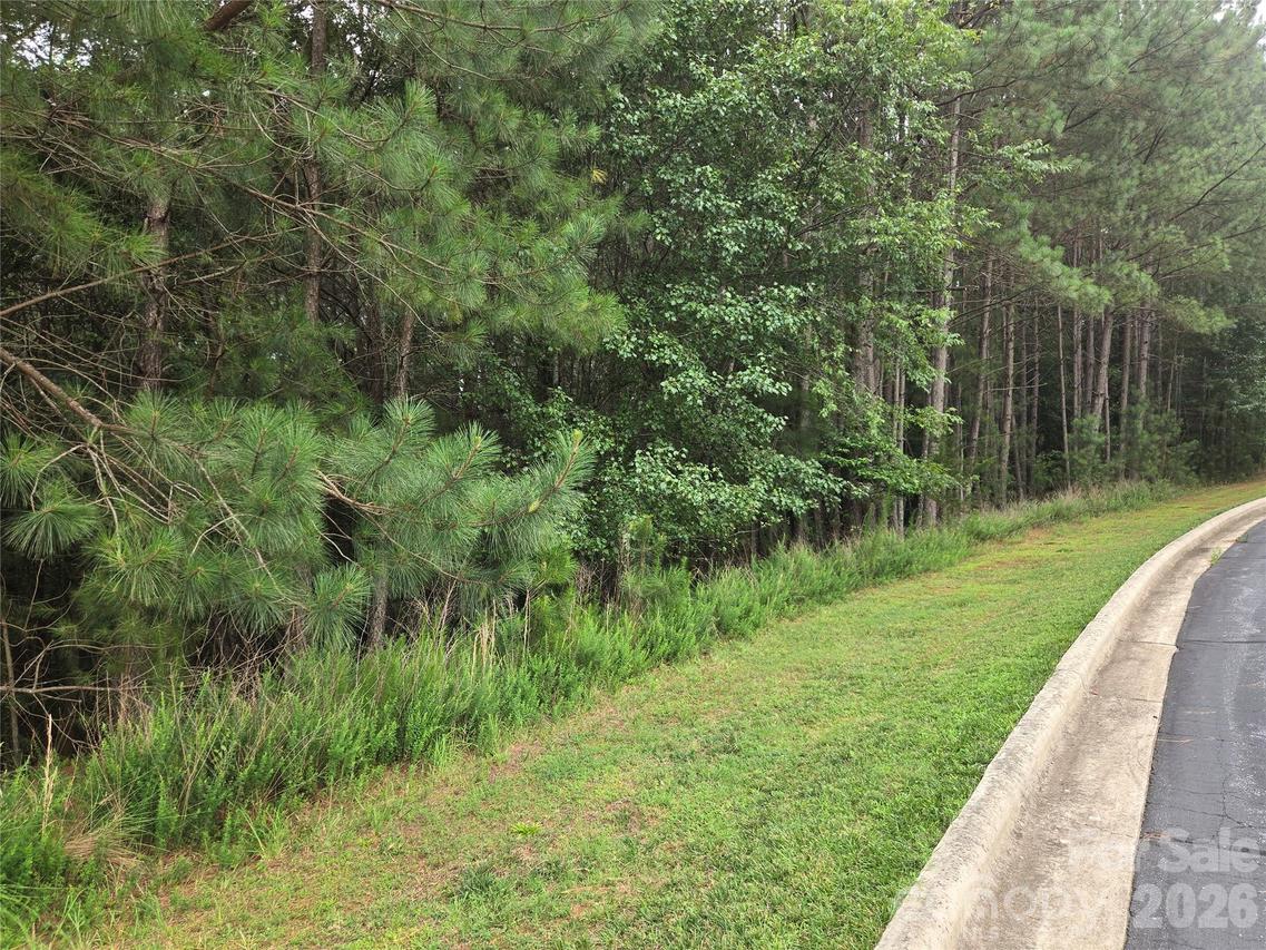 5582 Bridgewater Dr. #206, Granite Falls, NC 28630
