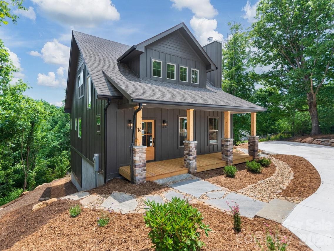 14 Yost St., Weaverville, NC 28787