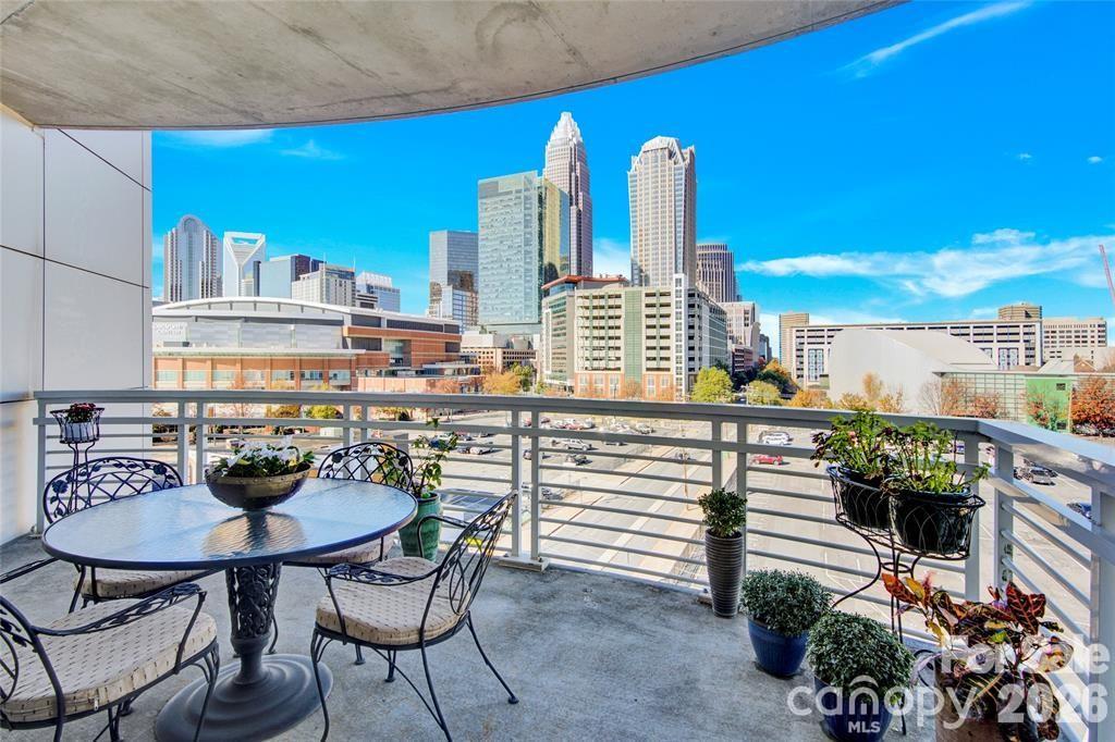 505 E 6th St. #701, Charlotte, NC 28202