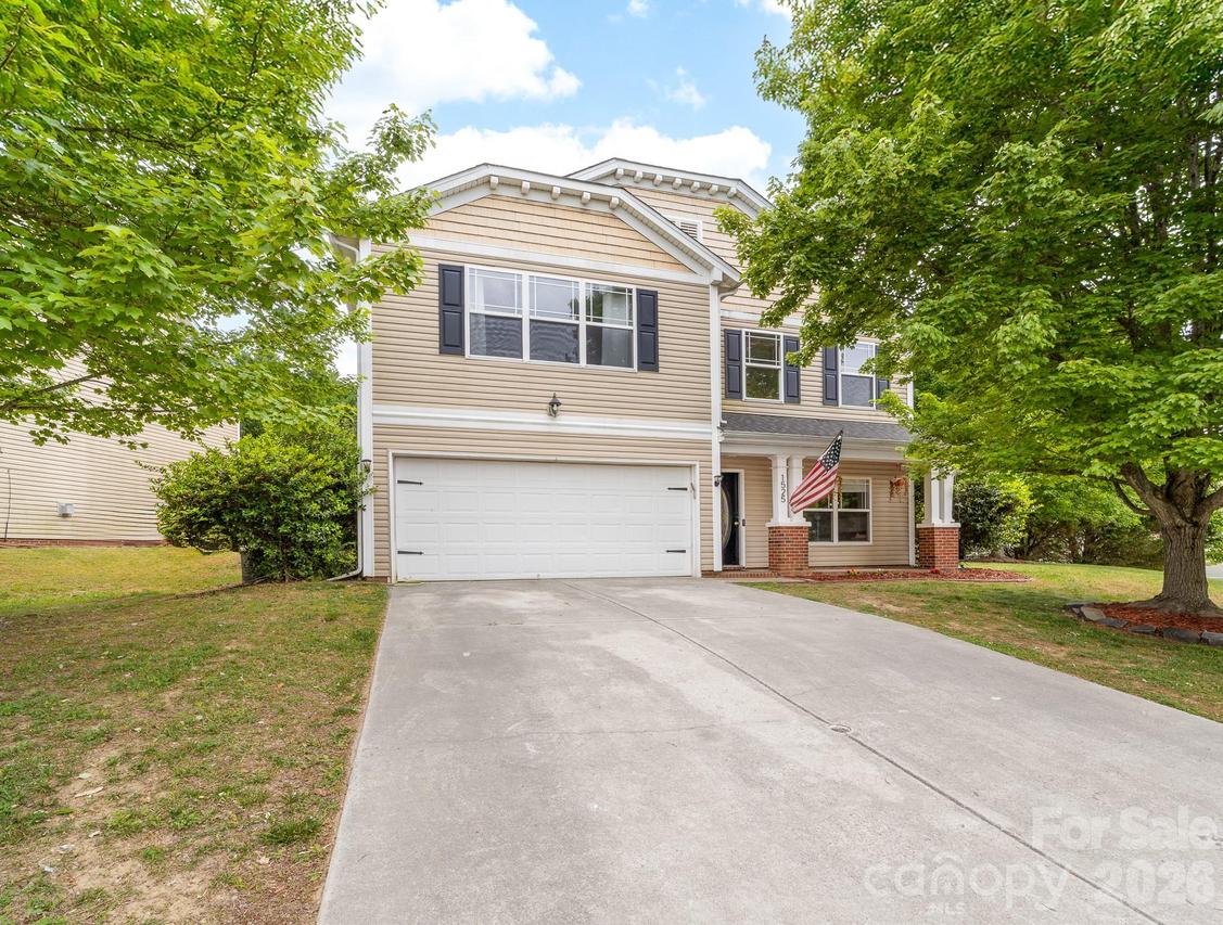 1525 Ladora Dr., Charlotte, NC 28262