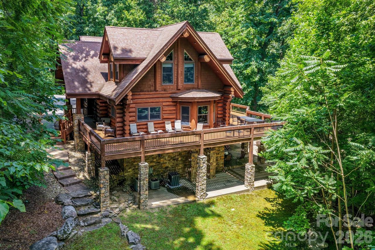 206 Big Rock Ln., Lake Lure, NC 28746