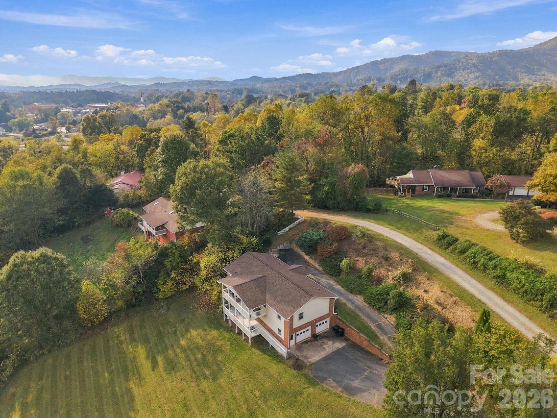 441 Country Dr., Mars Hill, NC 28754