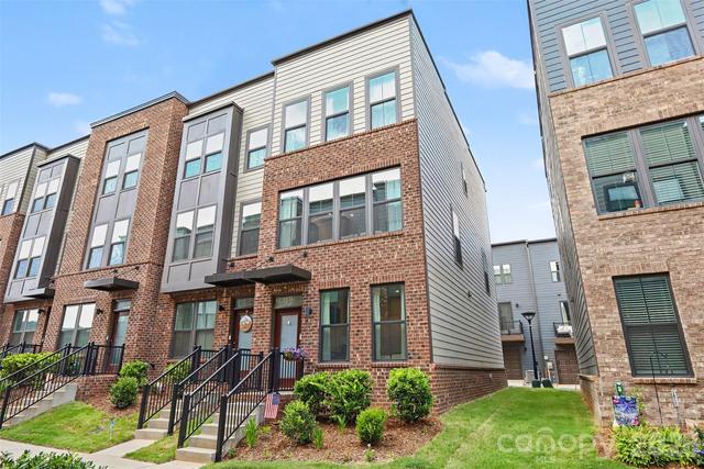New Homes For Sale This Week That Attend Harding University High School: July 17th to July 23rd