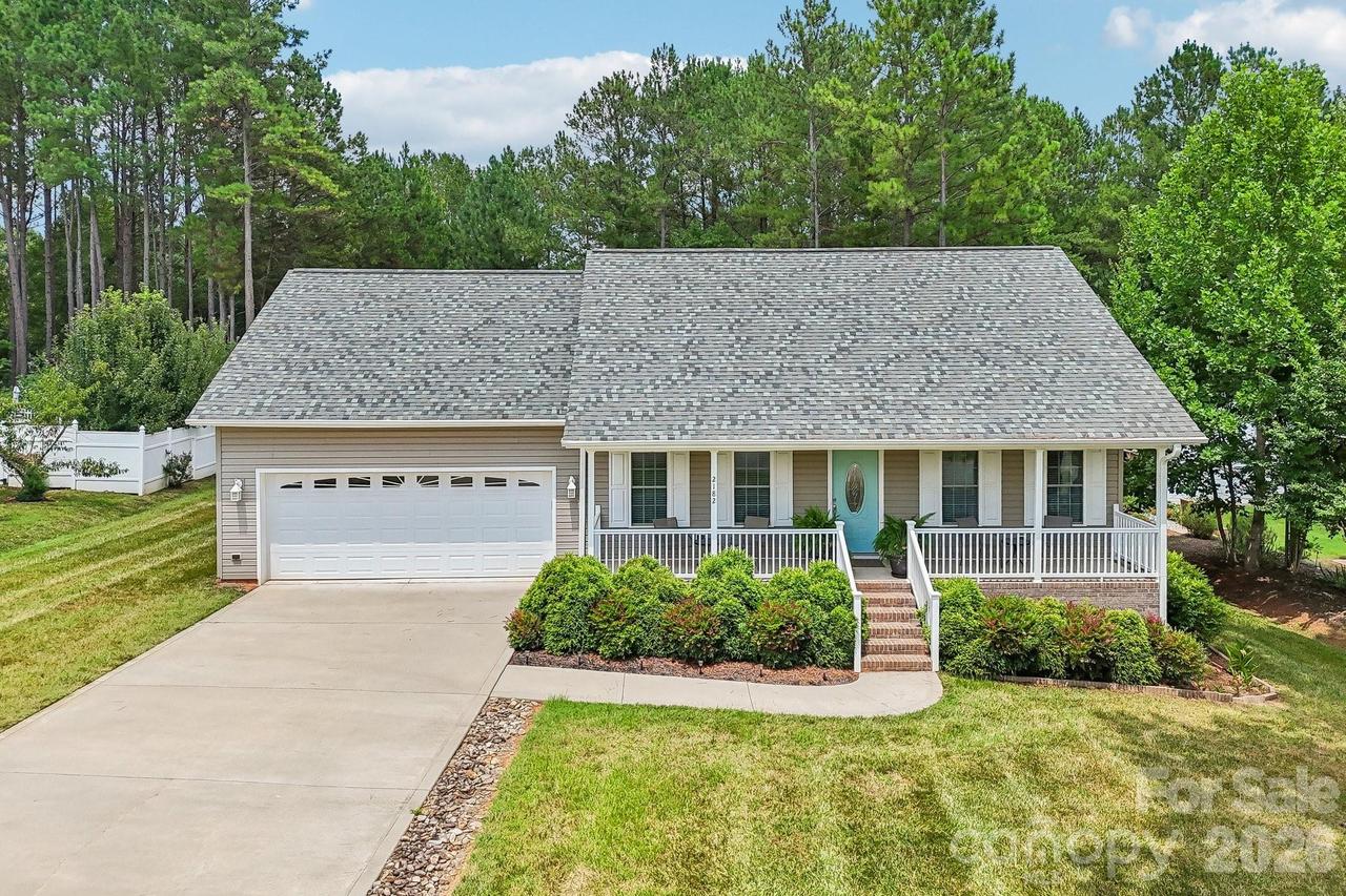 2182 Evergreen Dr., Newton, NC 28658
