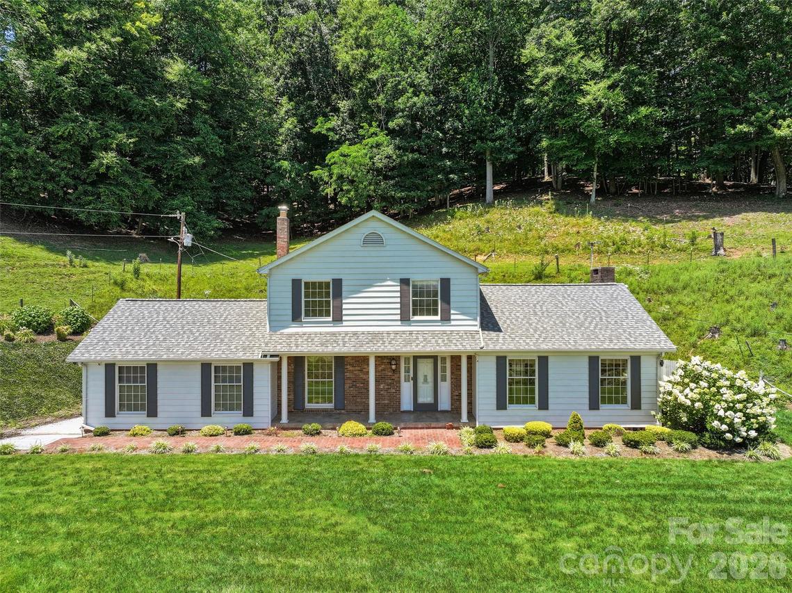 121 Fortner Dr., Waynesville, NC 28786