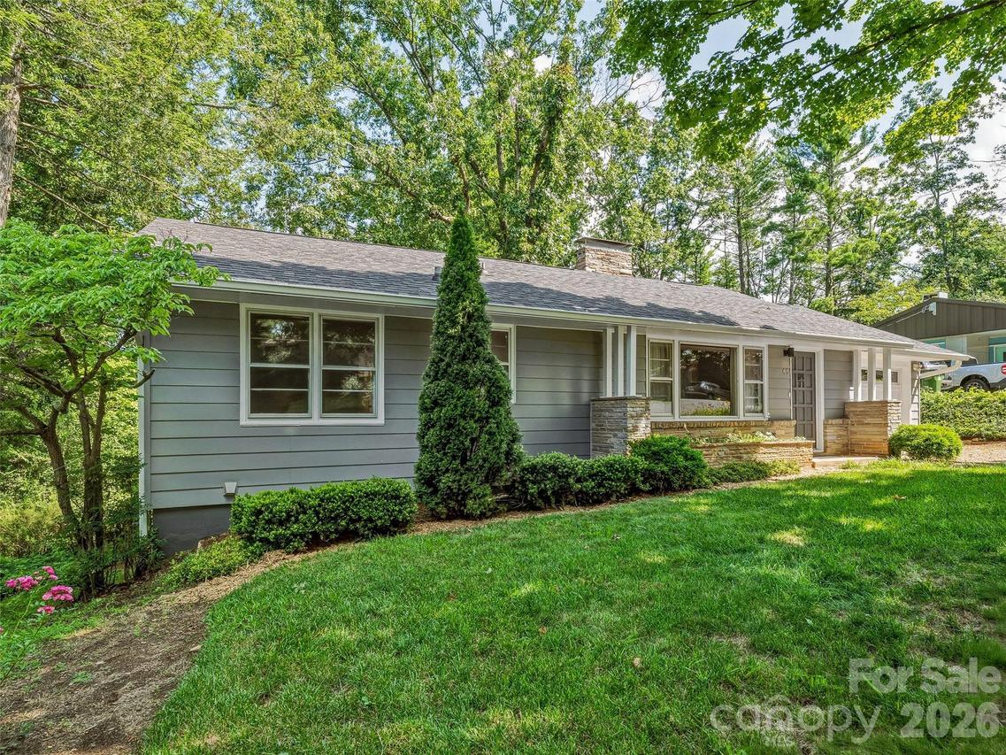 66 Hampden Rd., Asheville, NC 28805