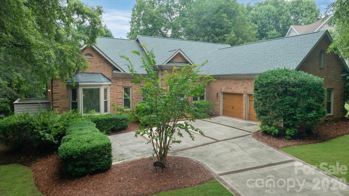 15614 Warm Springs Ct., Charlotte, NC 28278