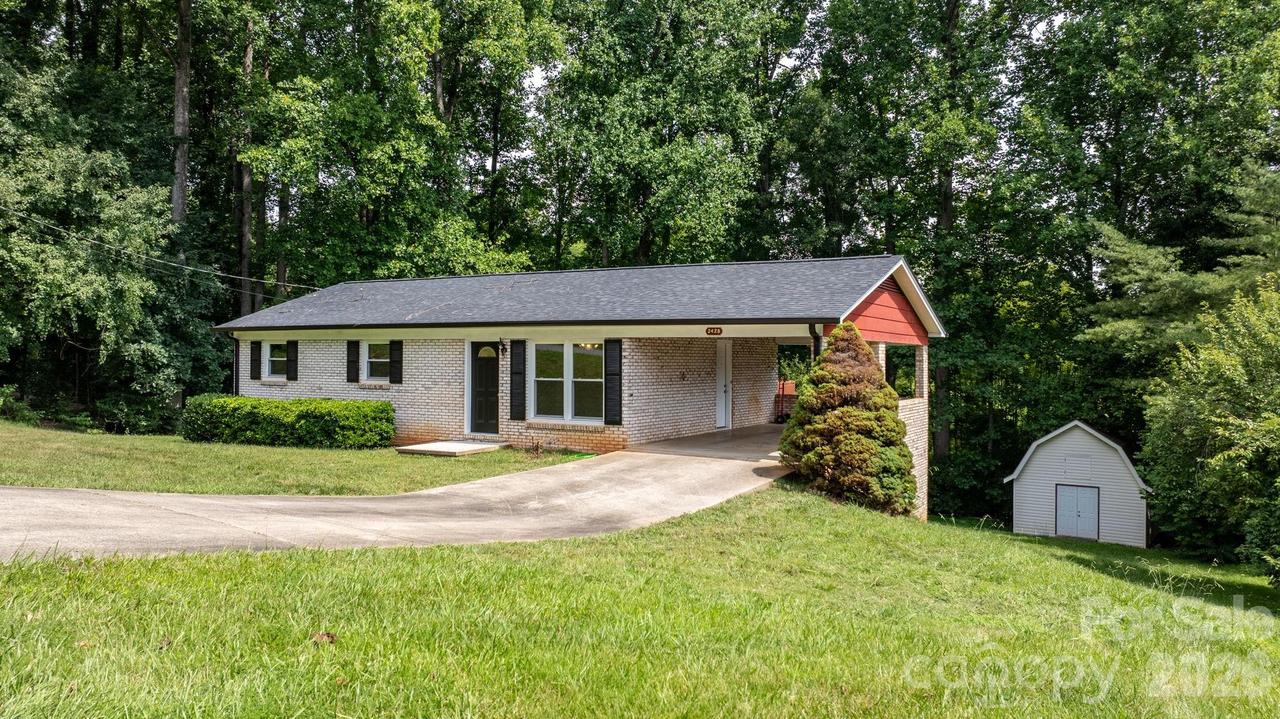 2428 Cedar Valley Dr., Conover, NC 28613