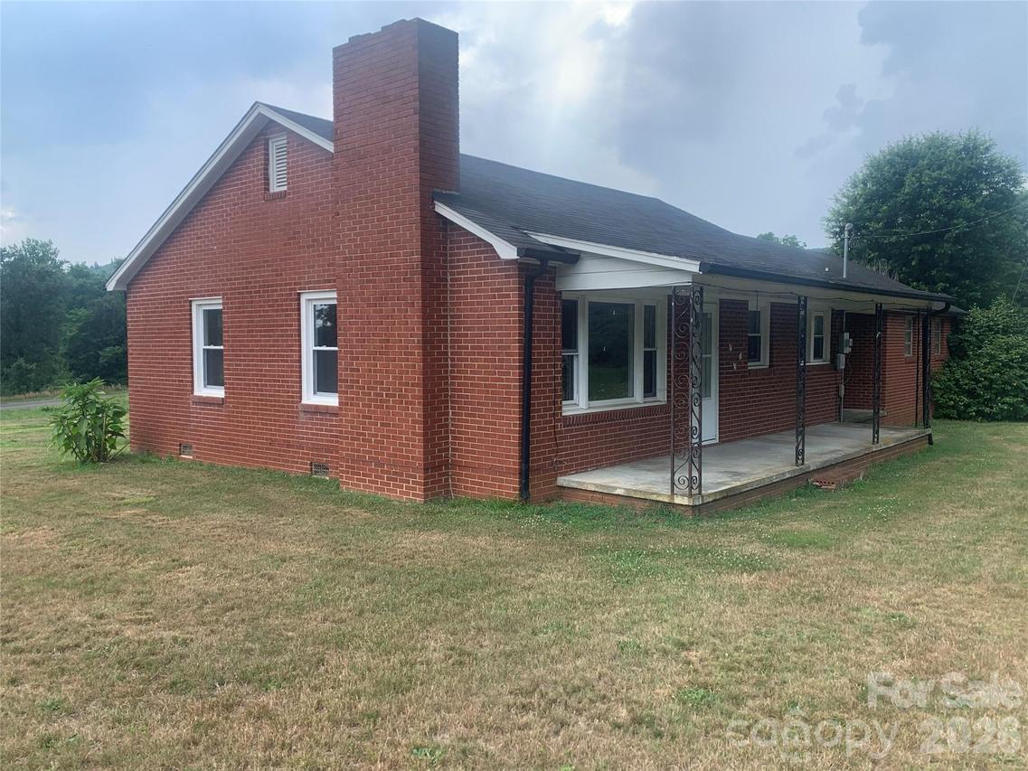 6231 Nc 16 Hwy., Taylorsville, NC 28681
