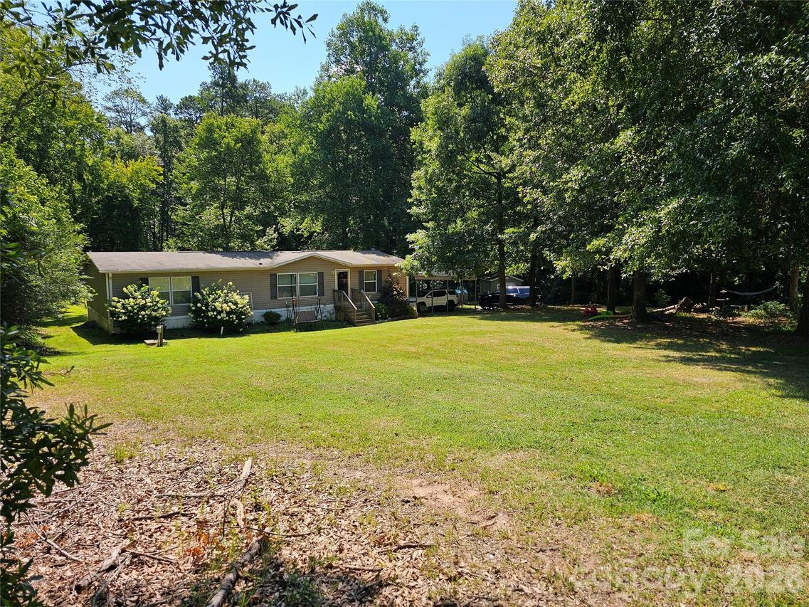 195 Hollywood St., Forest City, NC 28043