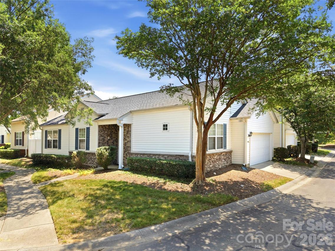 9035 Meadowmont View Dr., Charlotte, NC 28269