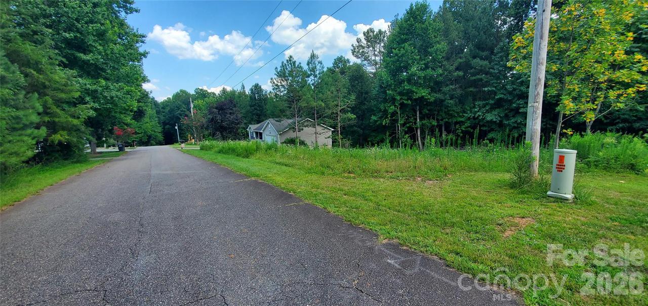 126 River Bank Rd. #6, Statesville, NC 28625