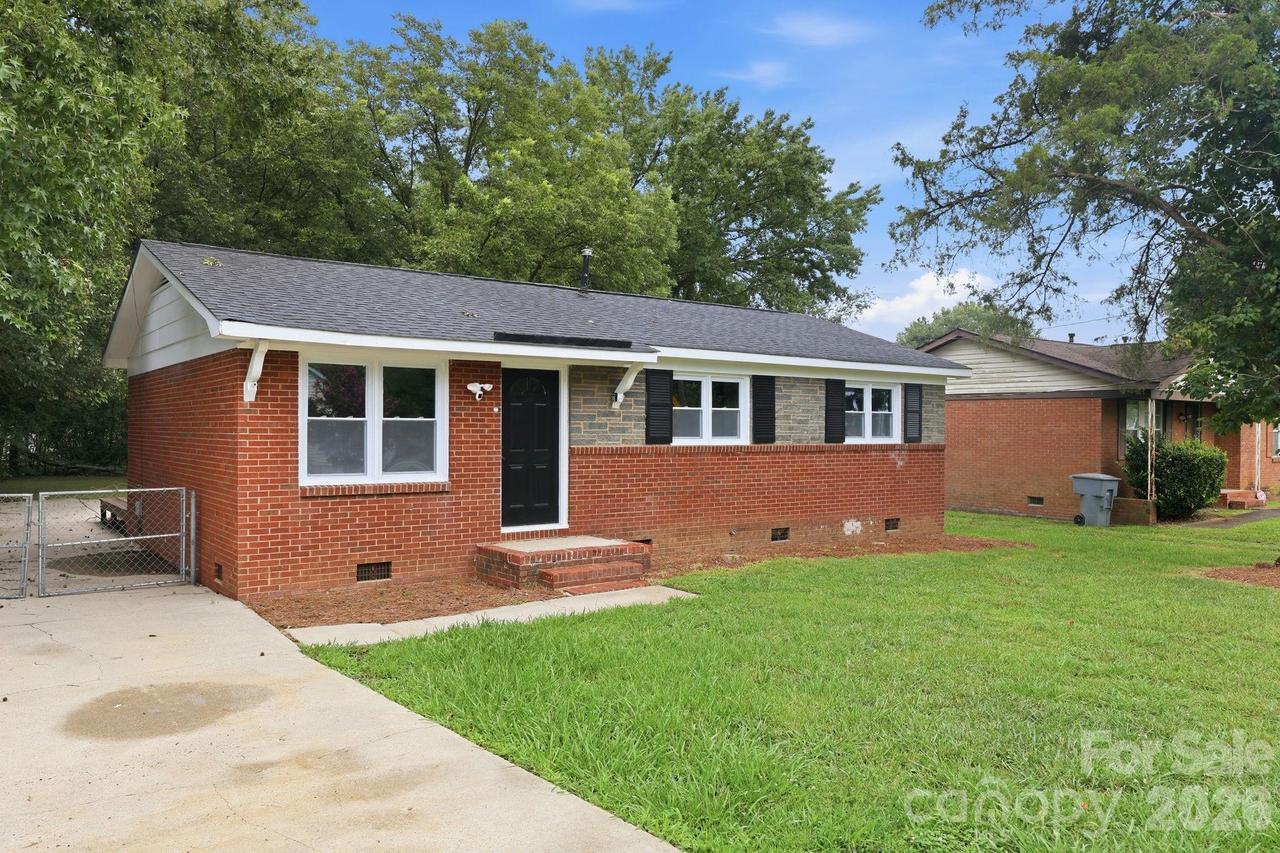 9430 Trinity Rd., Charlotte, NC 28216