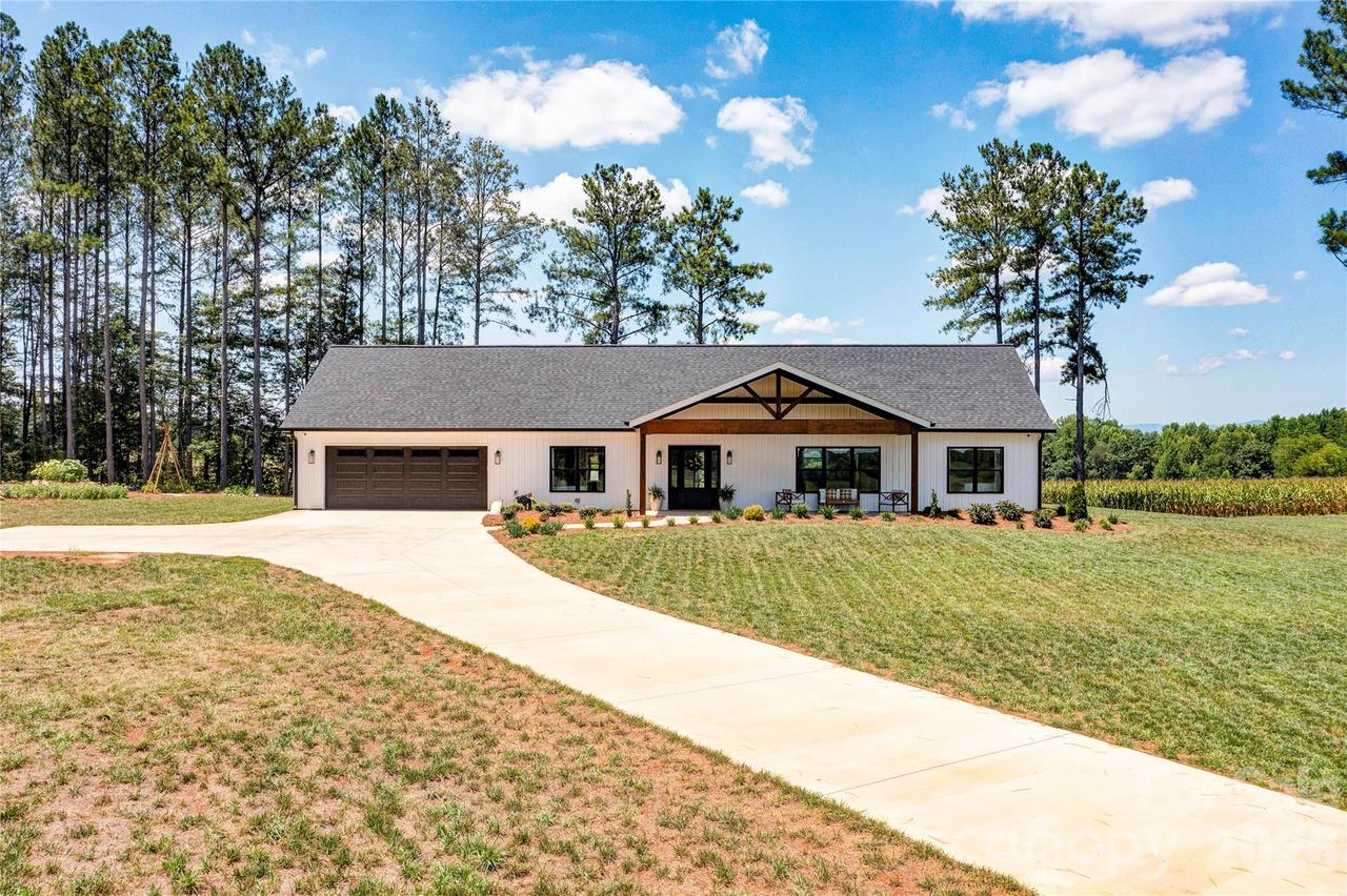 1405 Derby Dr., Shelby, NC 28150