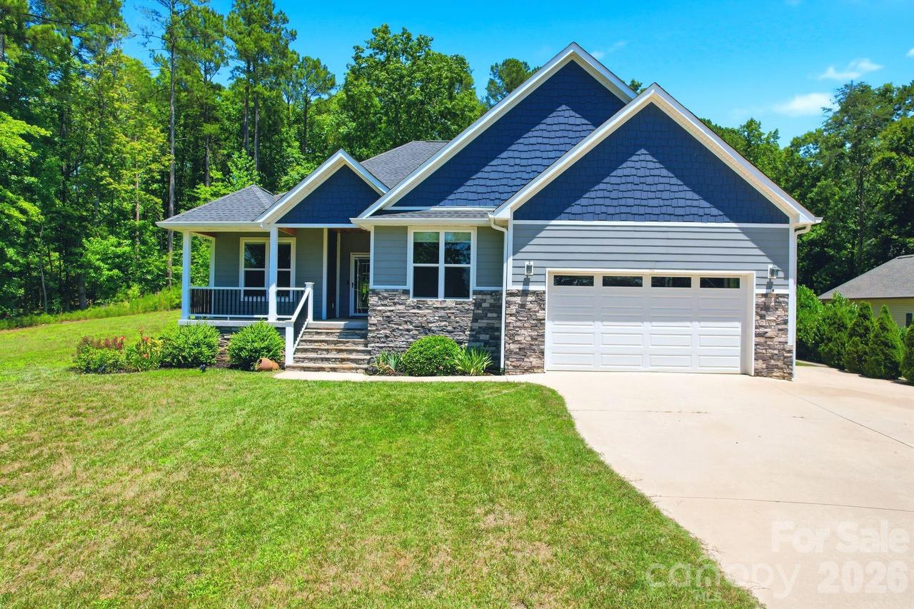 4072 Barbrick St., Sherrills Ford, NC 28673