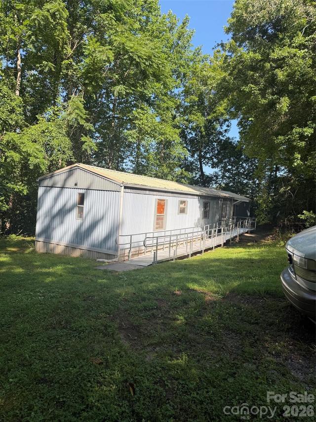 119 Woodmont Dr., Nebo, NC 28761