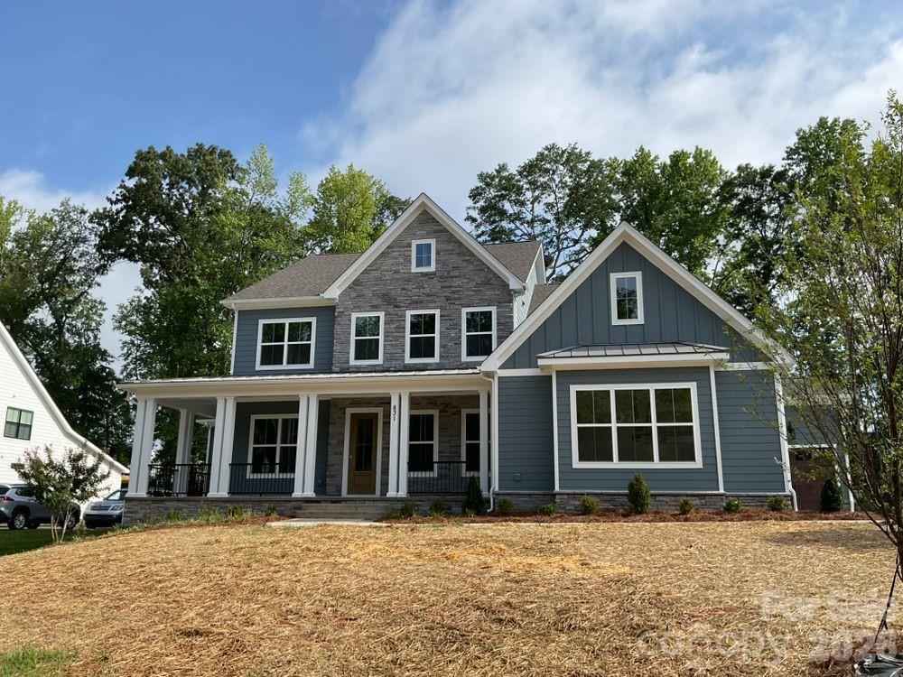 831 Lakeforest Dr., Belmont, NC 28012